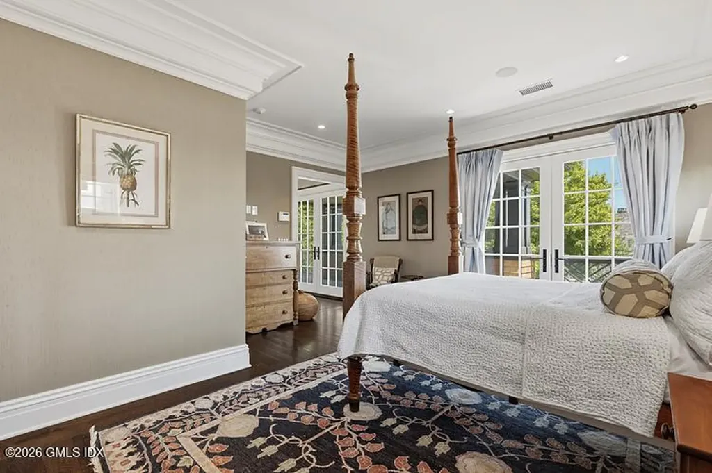 203 Shore Road Old Greenwich CT 06870