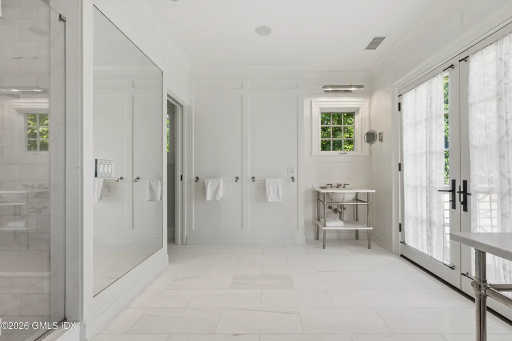 203 Shore Road Old Greenwich CT 06870