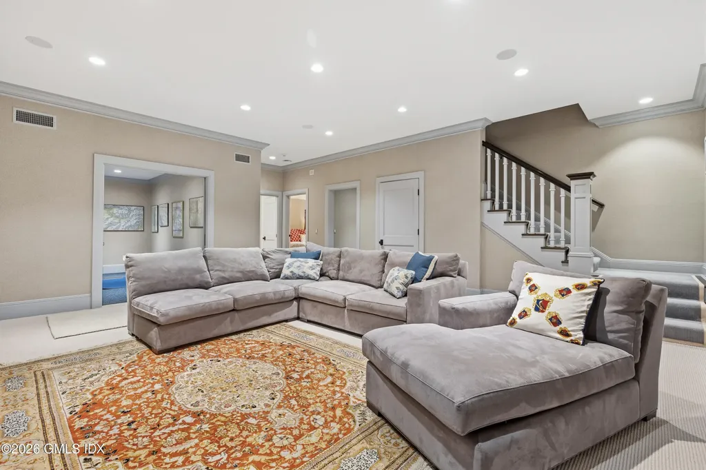 203 Shore Road Old Greenwich CT 06870