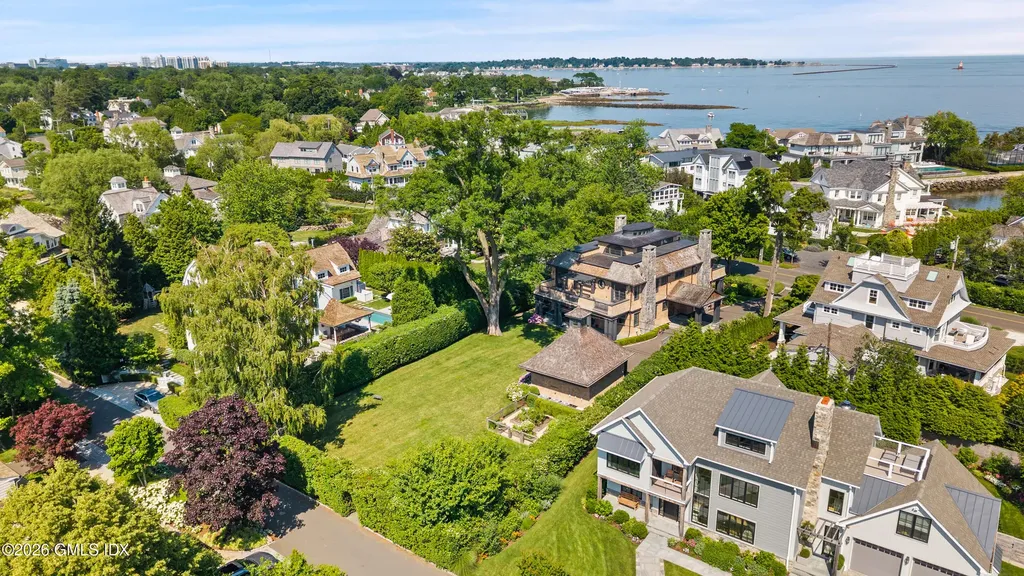 203 Shore Road Old Greenwich CT 06870