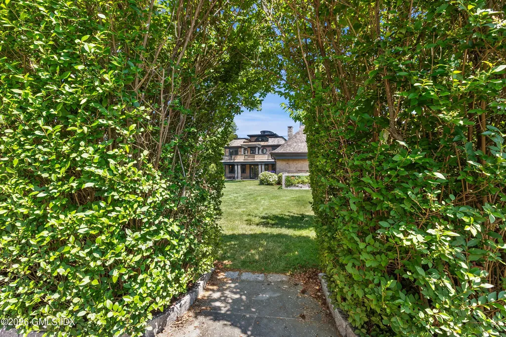 203 Shore Road Old Greenwich CT 06870