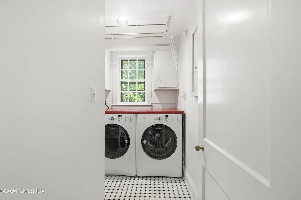 128 Weaver Street Greenwich CT 06831