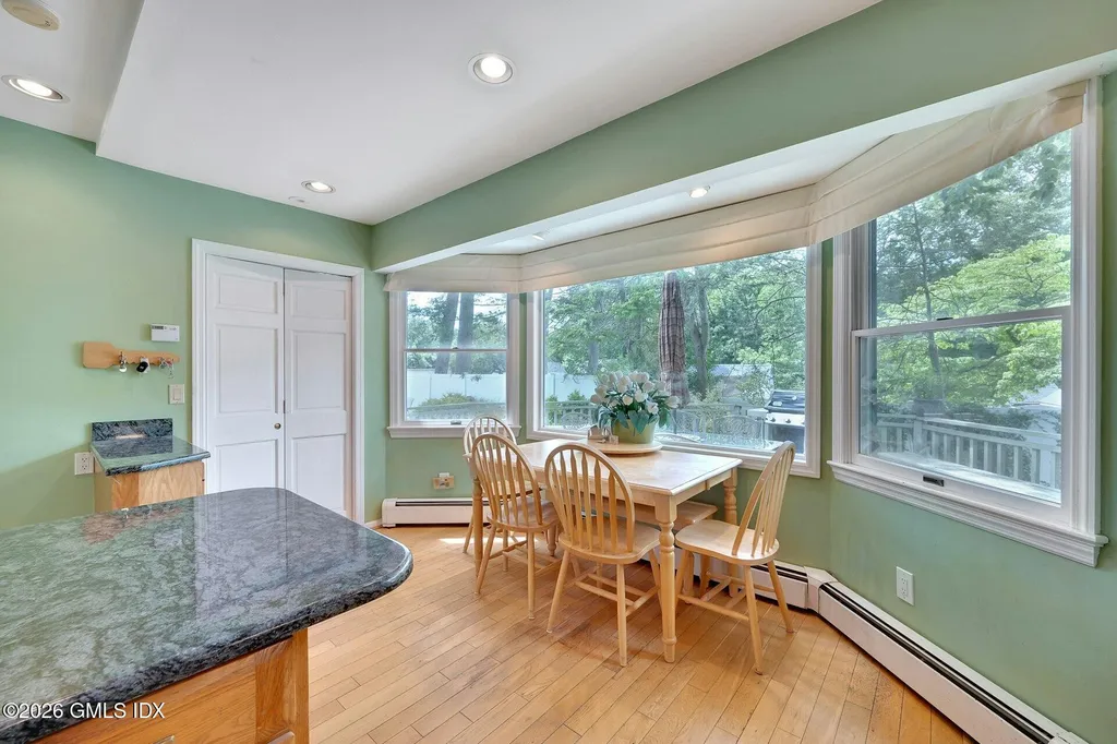 52 Center Drive Old Greenwich CT 06870
