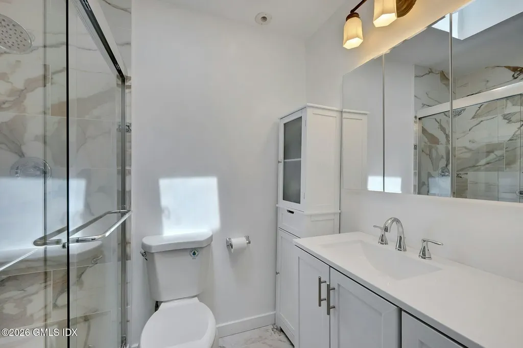 52 Center Drive Old Greenwich CT 06870