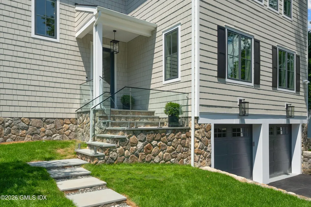 58 Halsey Drive Old Greenwich CT 06870