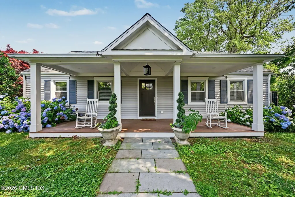 124 Shore Road Old Greenwich CT 06870