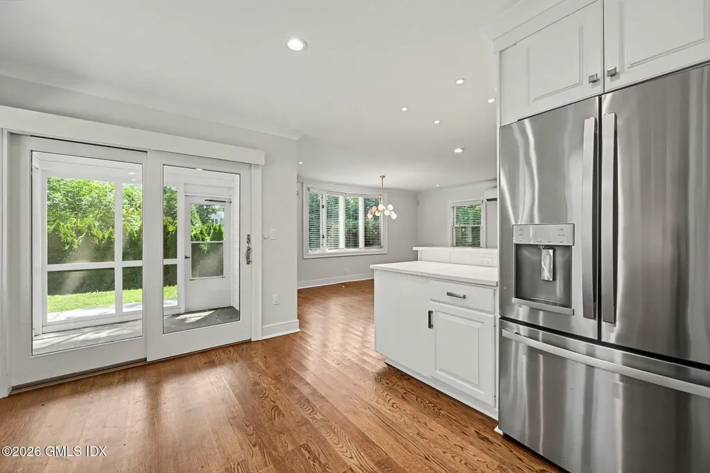 124 Shore Road Old Greenwich CT 06870