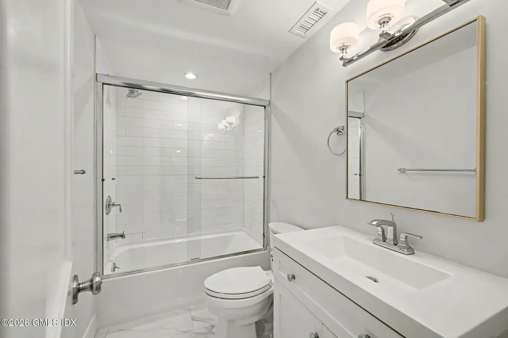 124 Shore Road Old Greenwich CT 06870
