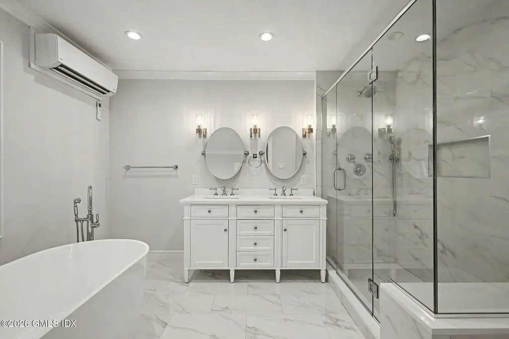 124 Shore Road Old Greenwich CT 06870
