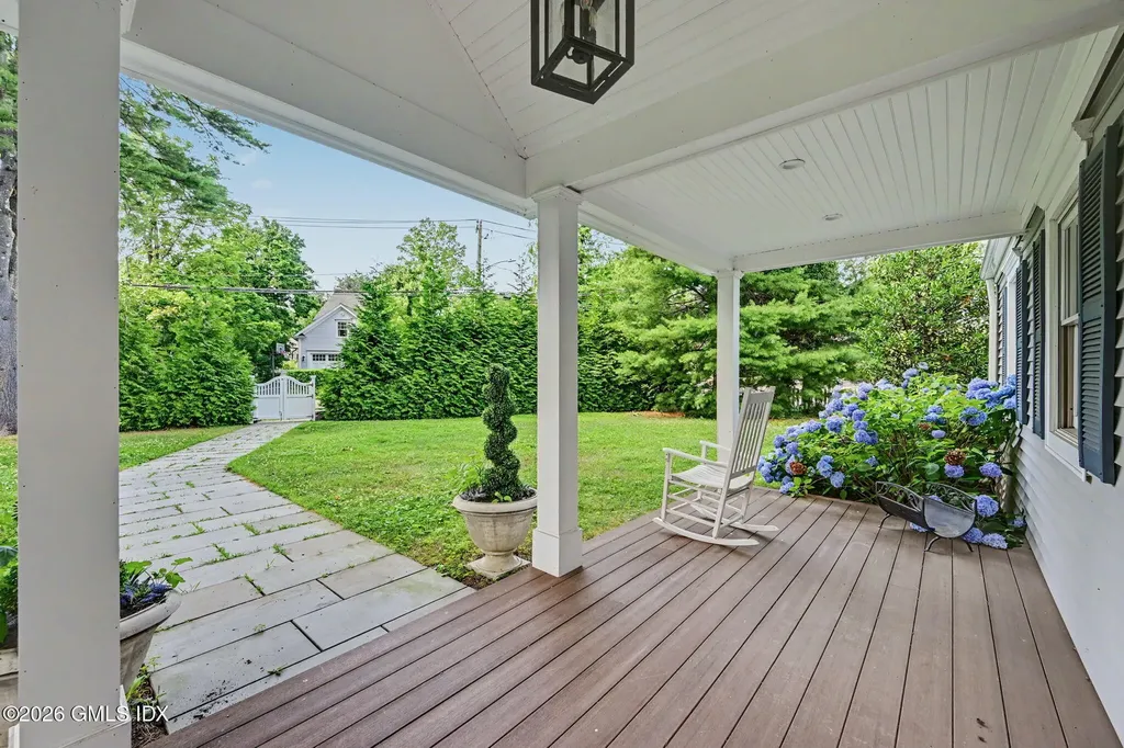 124 Shore Road Old Greenwich CT 06870