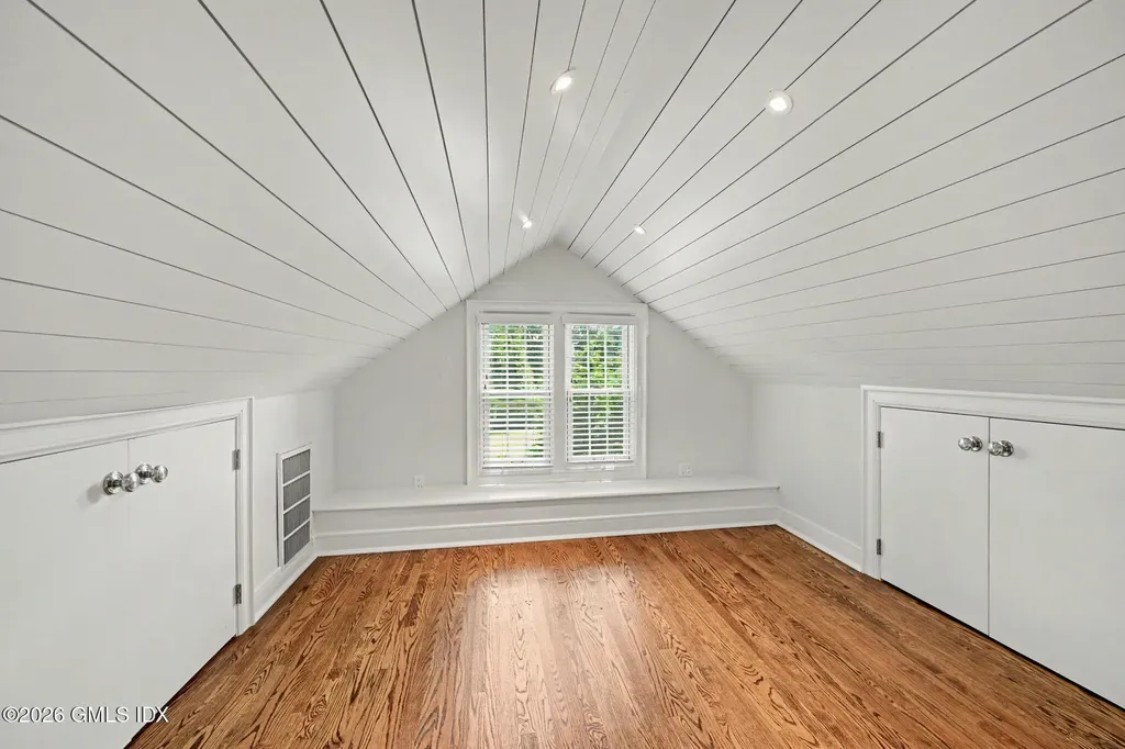 124 Shore Road Old Greenwich CT 06870