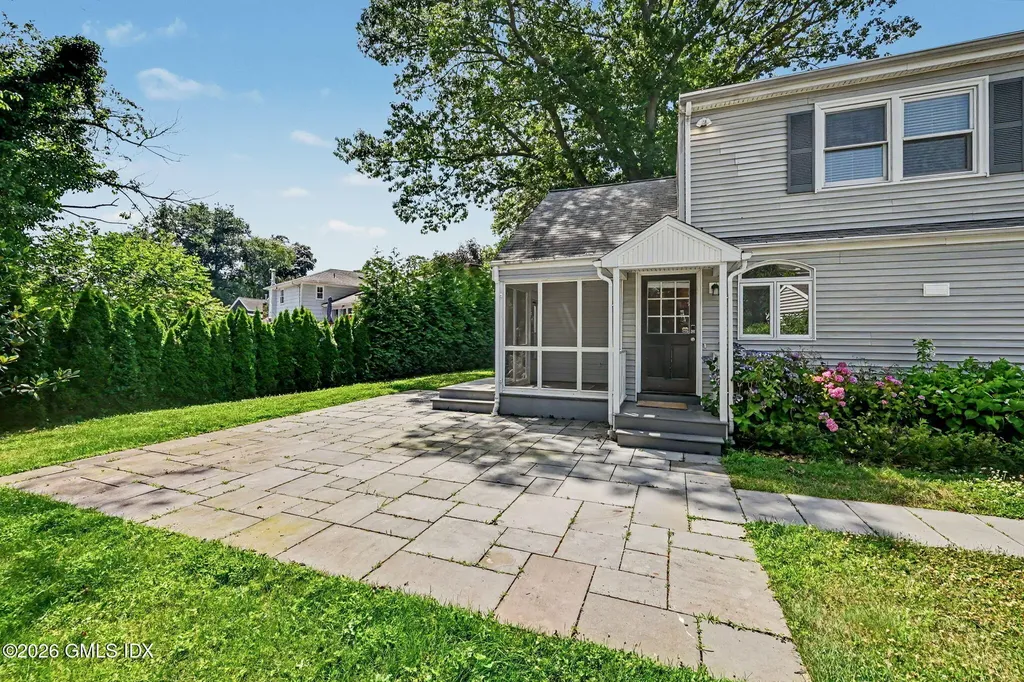124 Shore Road Old Greenwich CT 06870