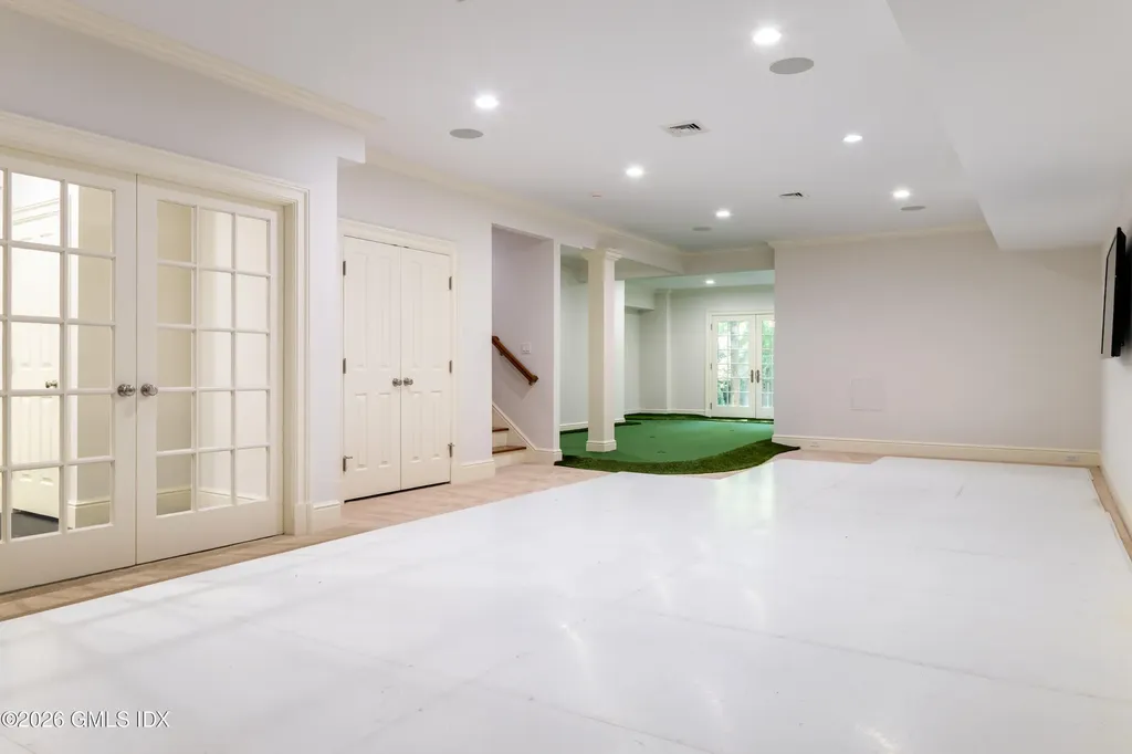 24 Stillman Lane Greenwich CT 06831