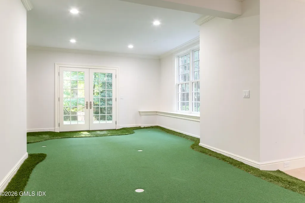 24 Stillman Lane Greenwich CT 06831