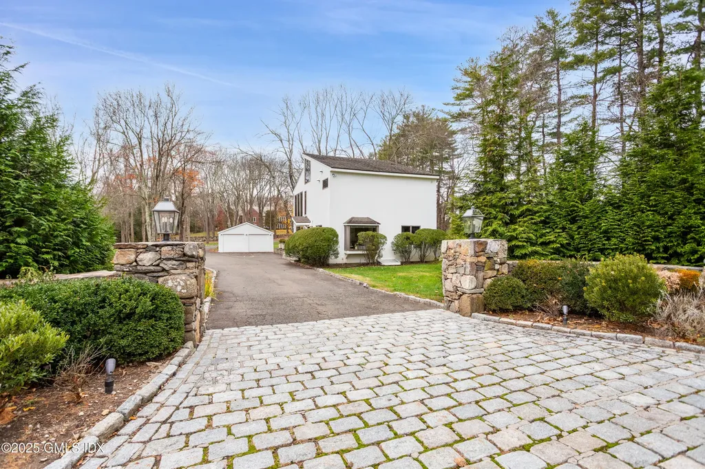425 Taconic Road Greenwich CT 06831