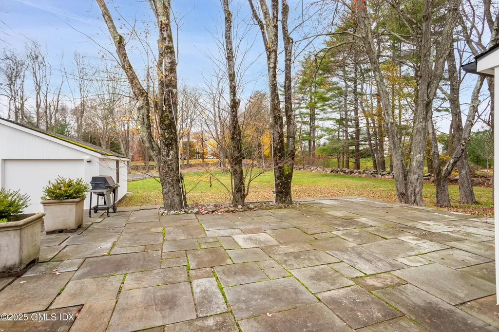 425 Taconic Road Greenwich CT 06831