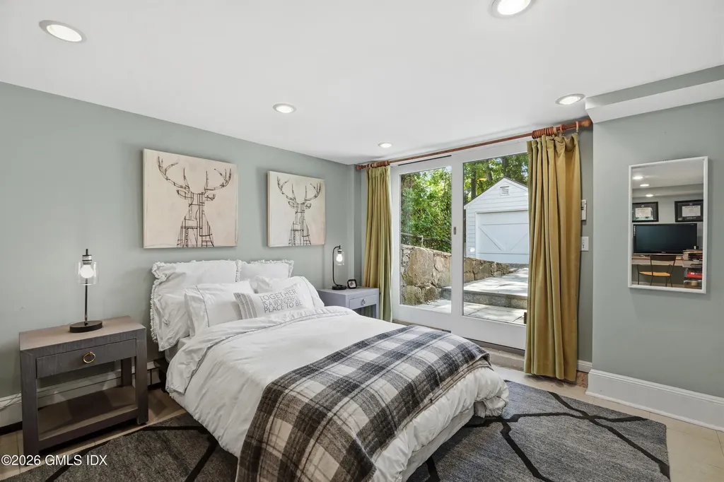 17 Shore Road Old Greenwich CT 06870