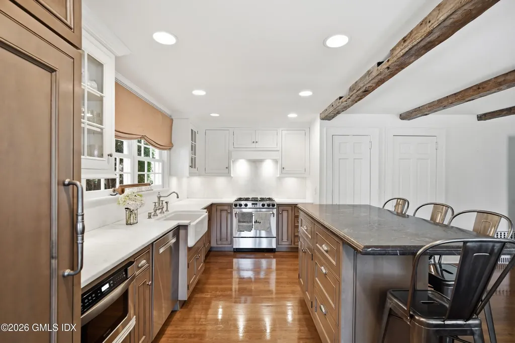 17 Shore Road Old Greenwich CT 06870
