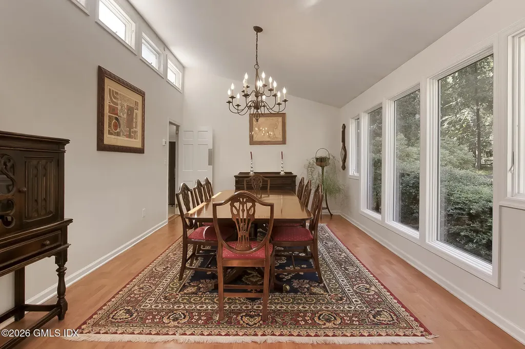 10 Steep Hollow Lane Cos Cob CT 06807