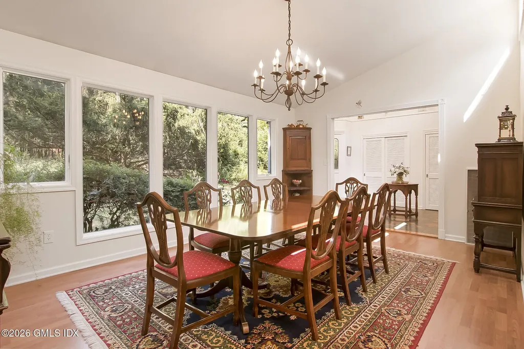 10 Steep Hollow Lane Cos Cob CT 06807
