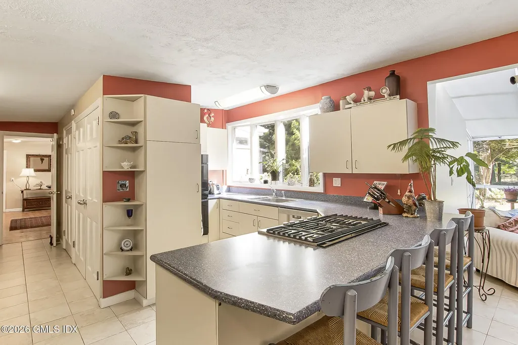 10 Steep Hollow Lane Cos Cob CT 06807
