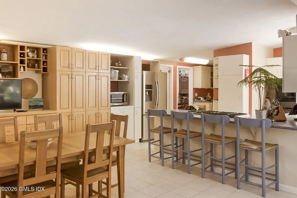 10 Steep Hollow Lane Cos Cob CT 06807