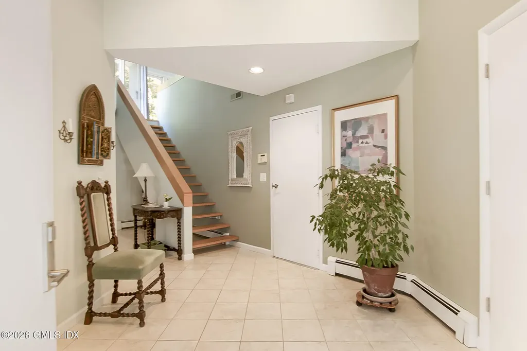 10 Steep Hollow Lane Cos Cob CT 06807