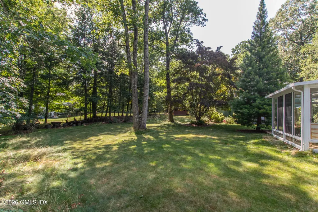 10 Steep Hollow Lane Cos Cob CT 06807