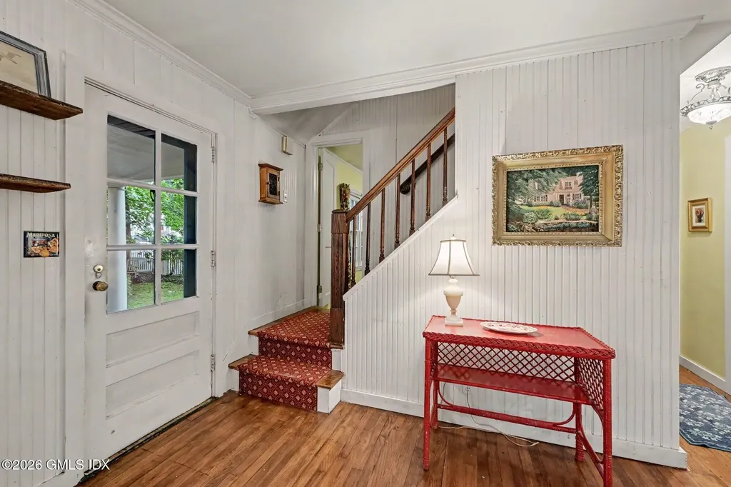33 Center Drive Old Greenwich CT 06870