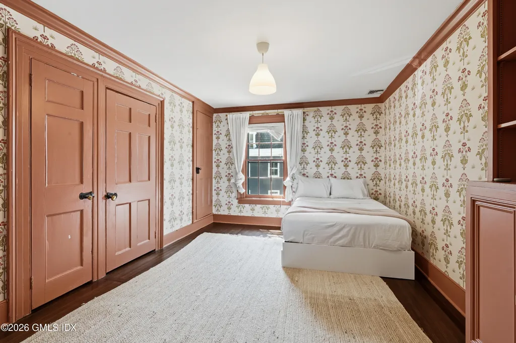 33 Mead Avenue Cos Cob CT 06807
