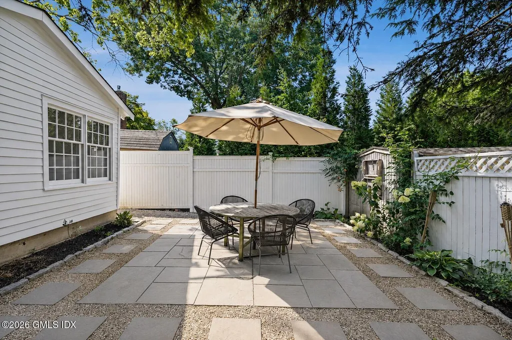33 Mead Avenue Cos Cob CT 06807