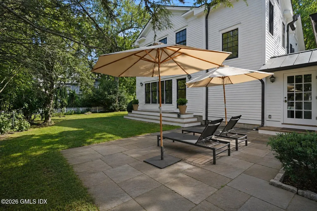 33 Mead Avenue Cos Cob CT 06807