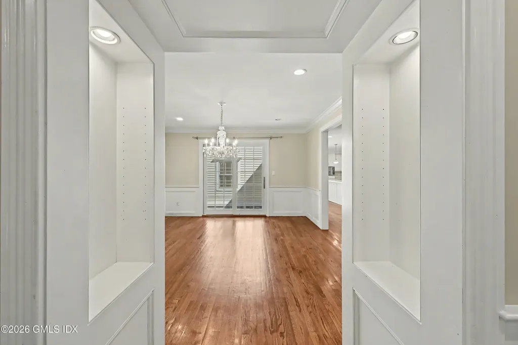 94 Londonderry Drive Greenwich CT 06830