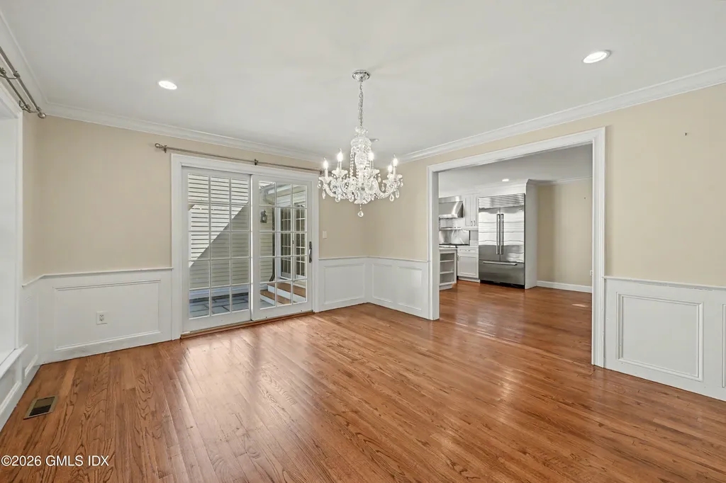 94 Londonderry Drive Greenwich CT 06830