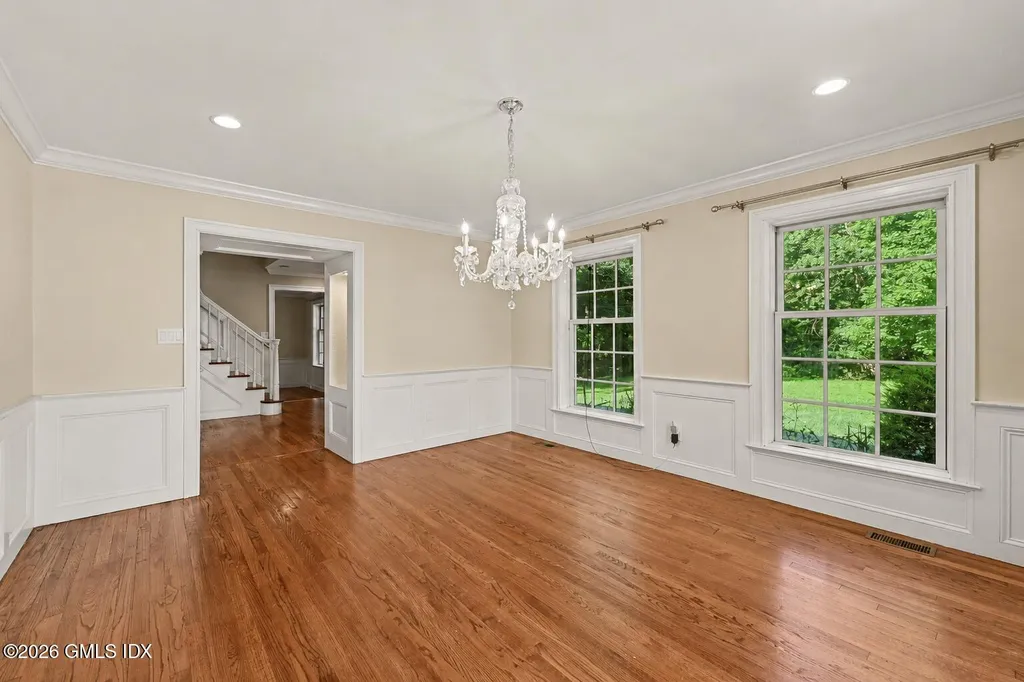 94 Londonderry Drive Greenwich CT 06830