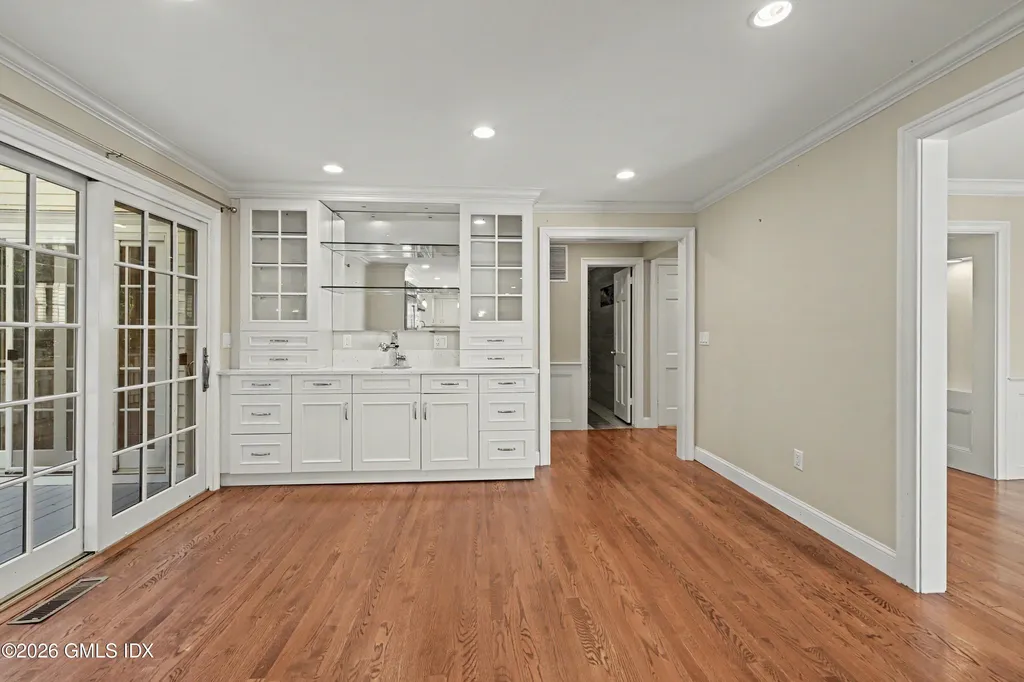 94 Londonderry Drive Greenwich CT 06830
