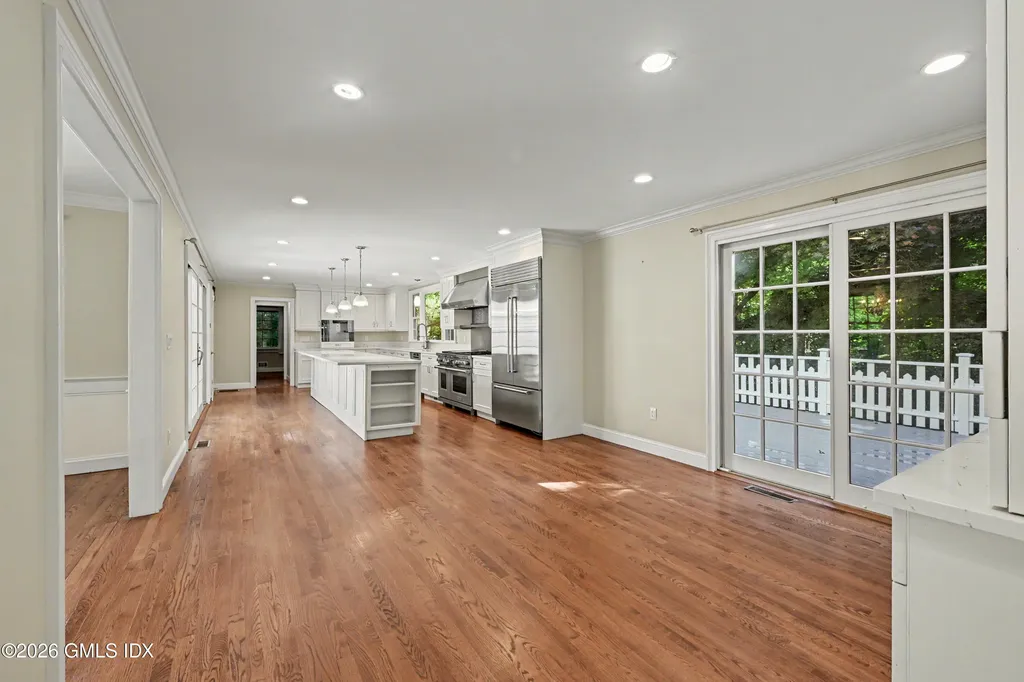 94 Londonderry Drive Greenwich CT 06830