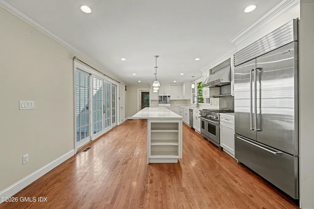 94 Londonderry Drive Greenwich CT 06830