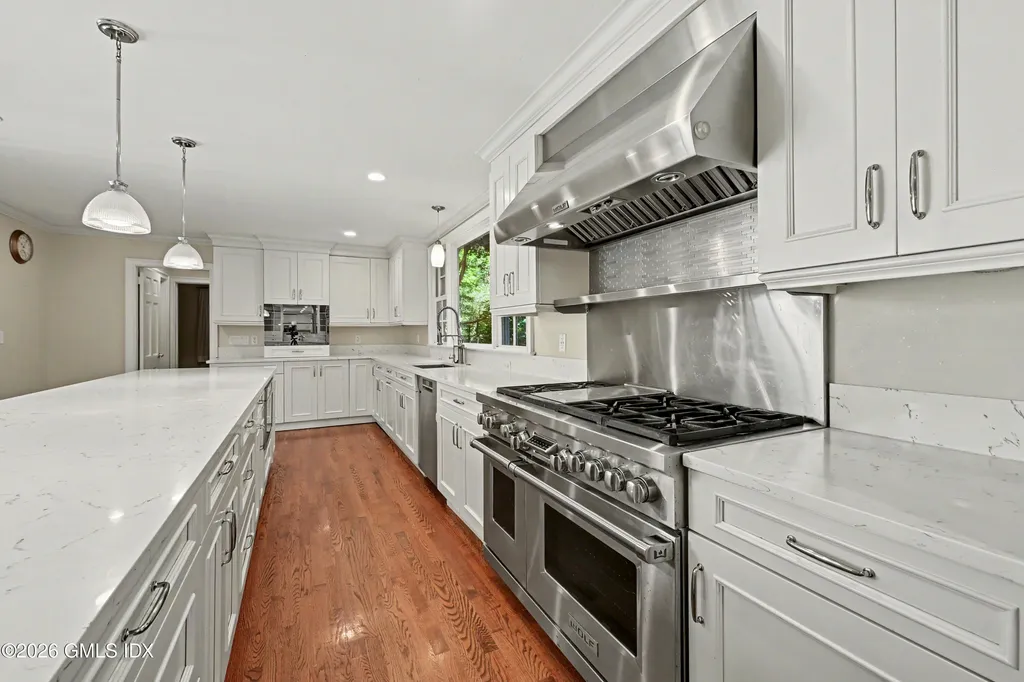 94 Londonderry Drive Greenwich CT 06830