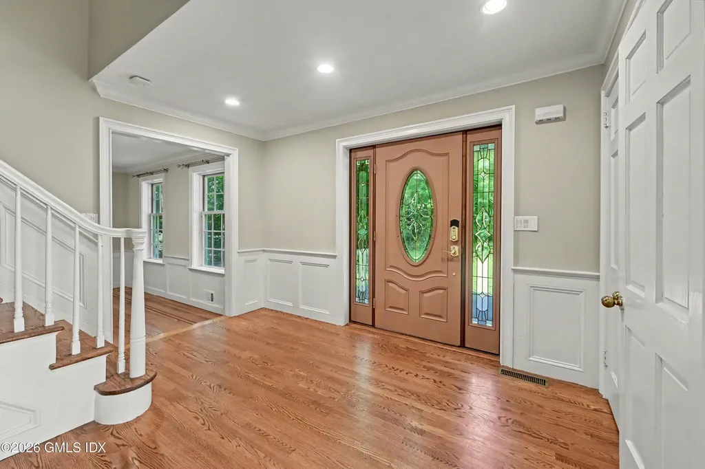 94 Londonderry Drive Greenwich CT 06830