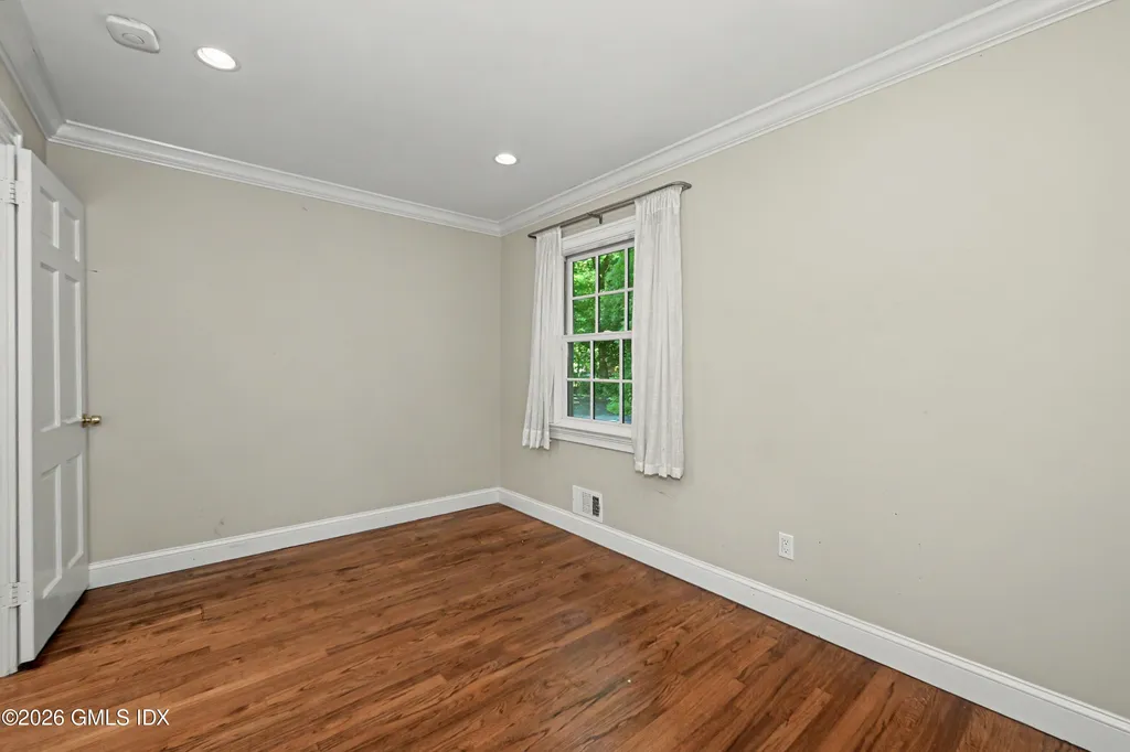 94 Londonderry Drive Greenwich CT 06830