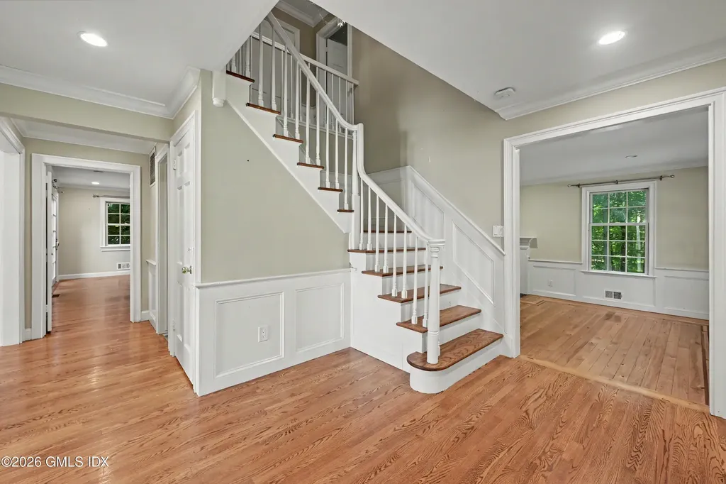 94 Londonderry Drive Greenwich CT 06830