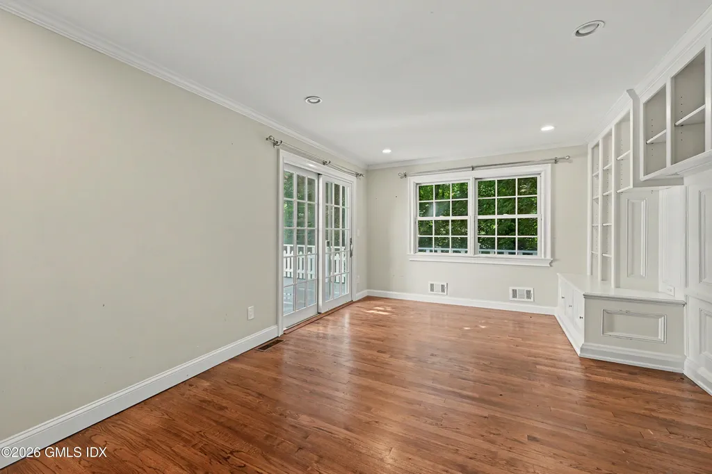94 Londonderry Drive Greenwich CT 06830