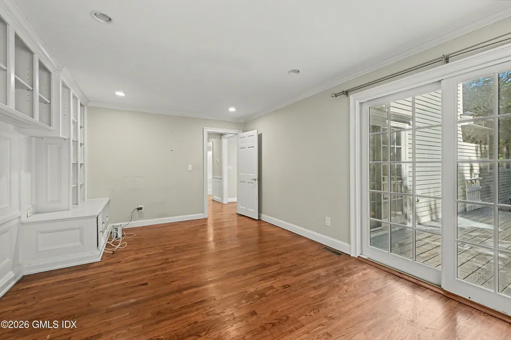 94 Londonderry Drive Greenwich CT 06830