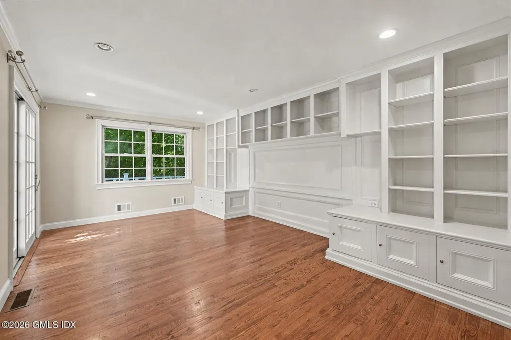94 Londonderry Drive Greenwich CT 06830