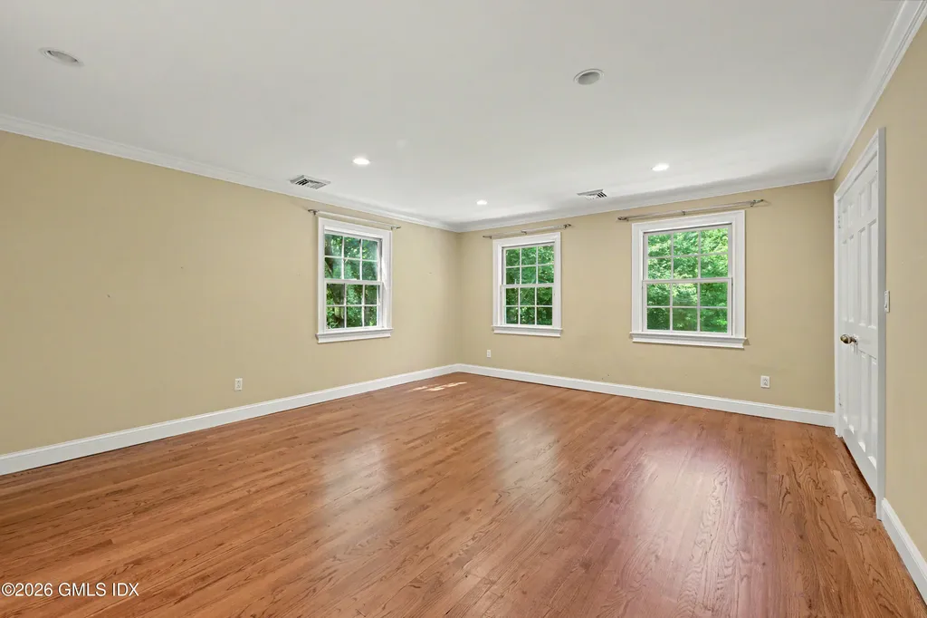 94 Londonderry Drive Greenwich CT 06830