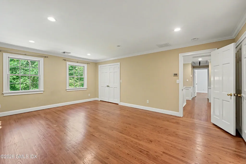 94 Londonderry Drive Greenwich CT 06830