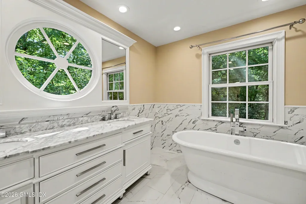 94 Londonderry Drive Greenwich CT 06830