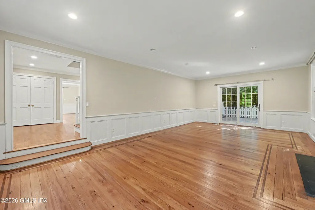 94 Londonderry Drive Greenwich CT 06830