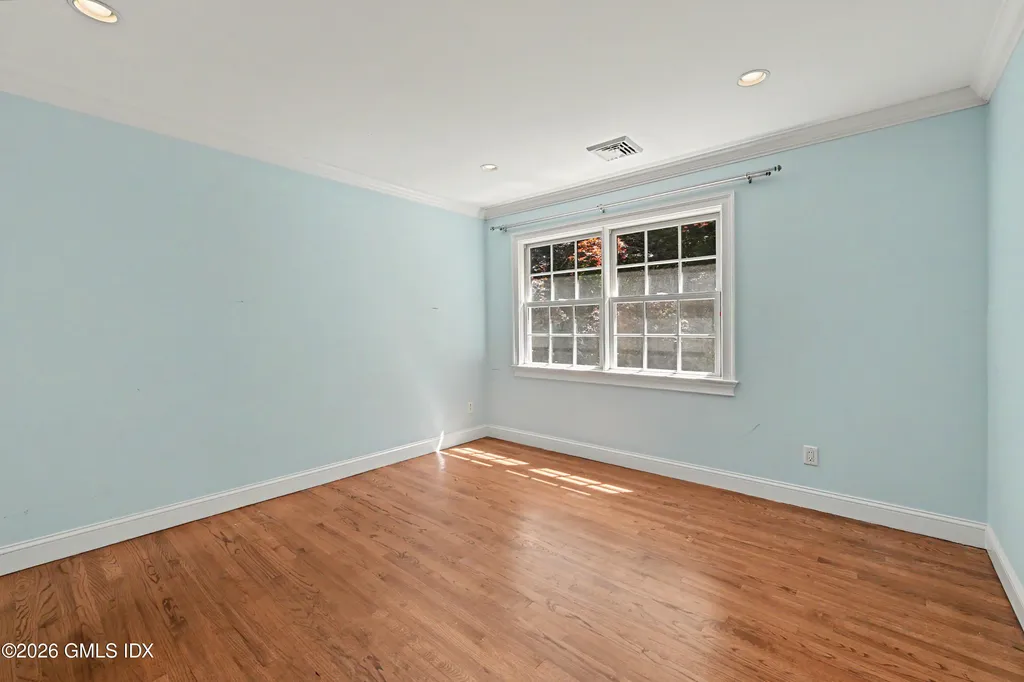 94 Londonderry Drive Greenwich CT 06830